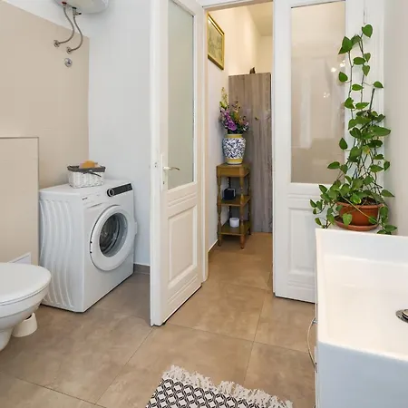 Appartement Center Secession Charm Near National Theatre *