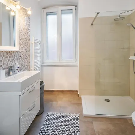 Center Secession Charm Near National Theatre Appartement *