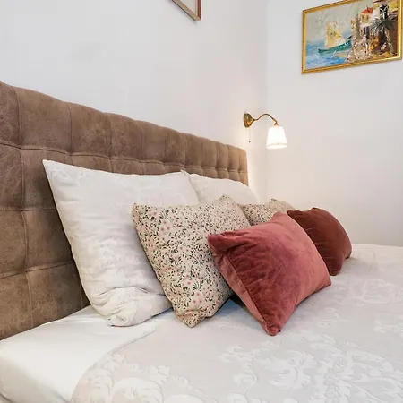 Appartement Center Secession Charm Near National Theatre Split