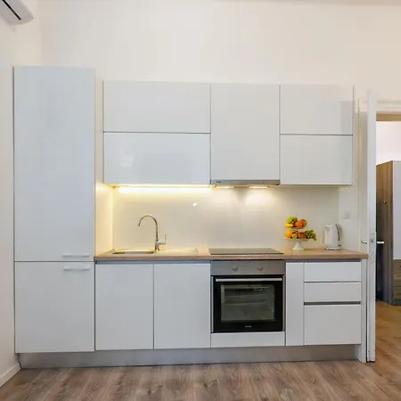 Center Secession Charm Near National Theatre